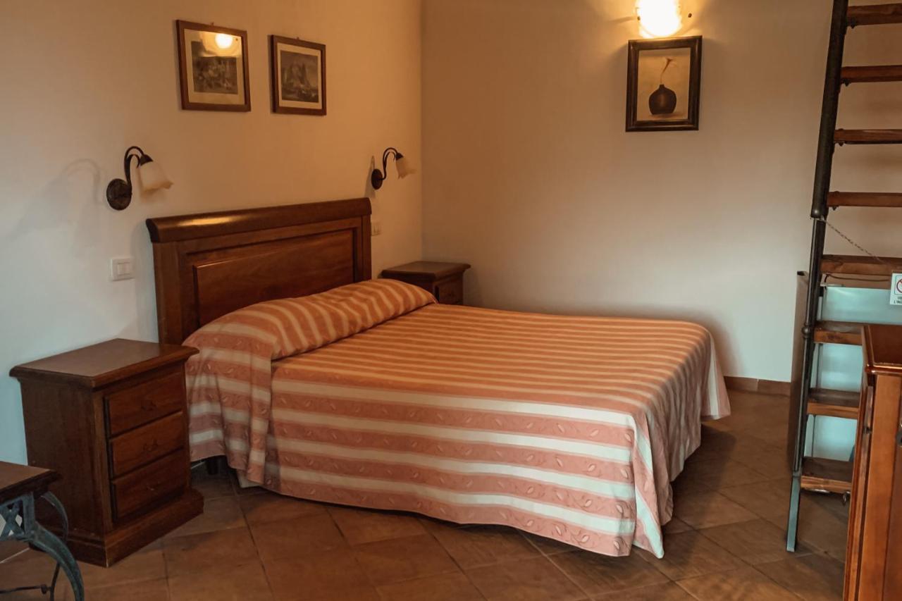 Agriturismo Il Puntoncino マルシリアナ エクステリア 写真