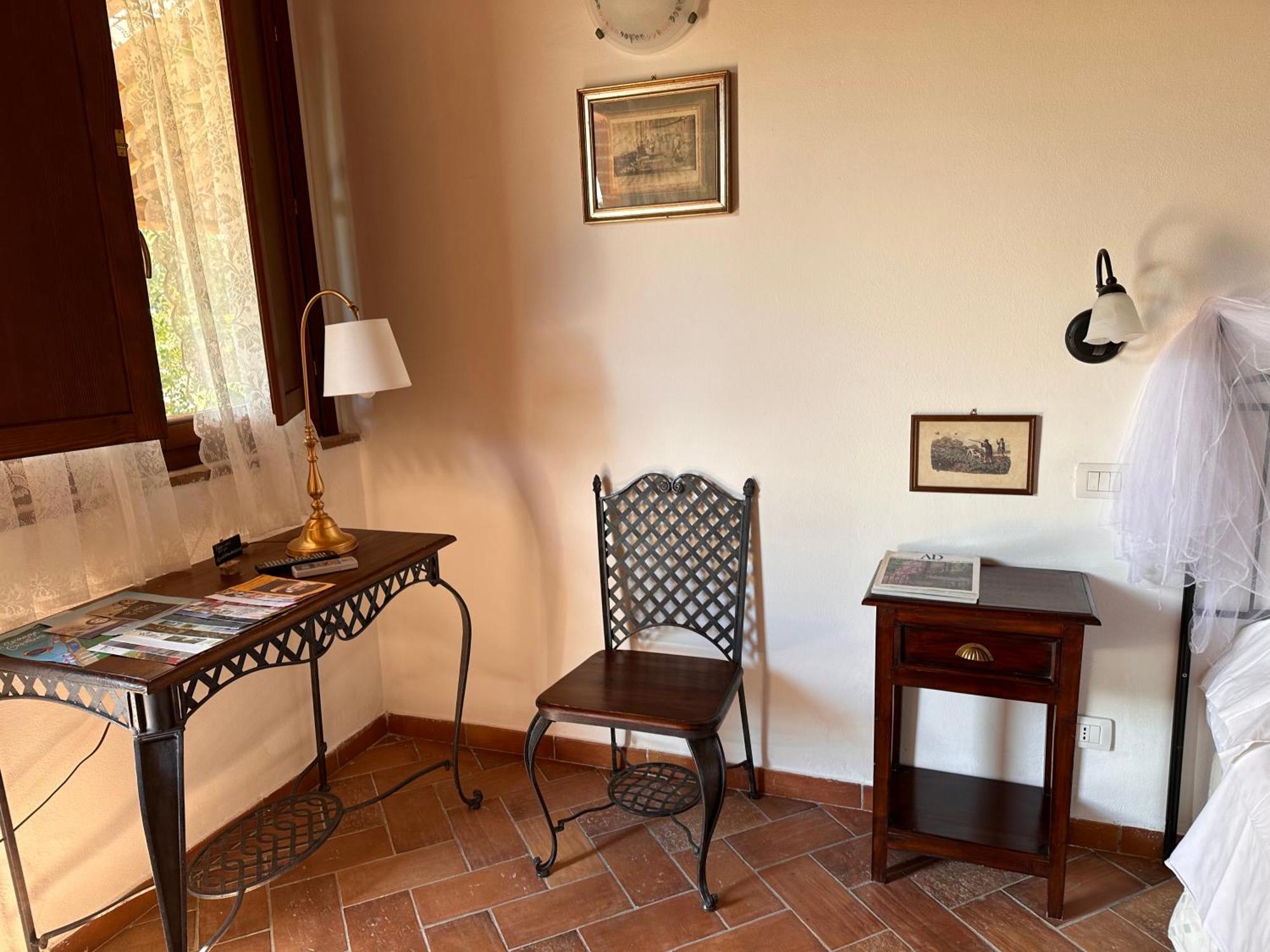 Agriturismo Il Puntoncino マルシリアナ エクステリア 写真