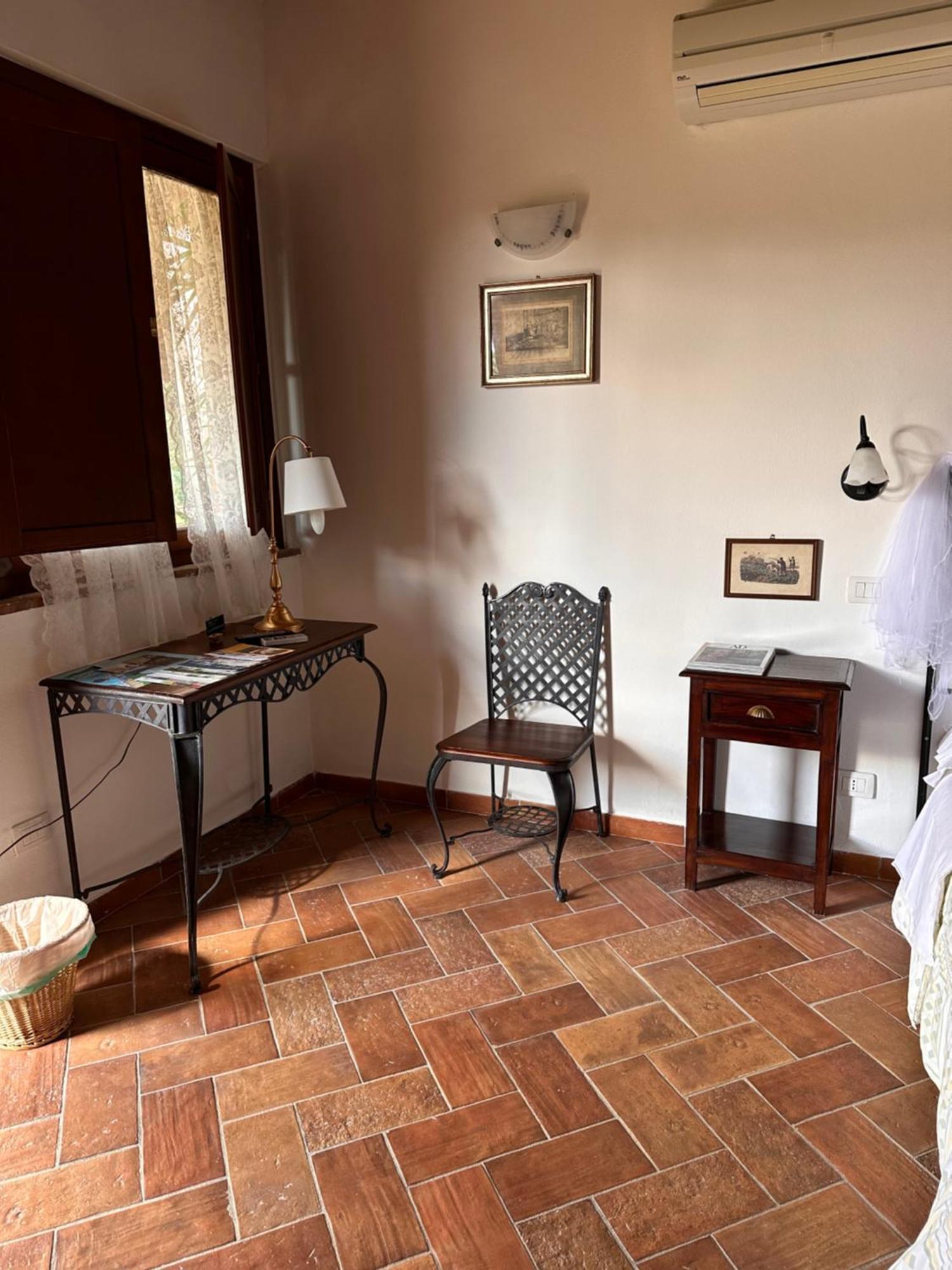 Agriturismo Il Puntoncino マルシリアナ エクステリア 写真
